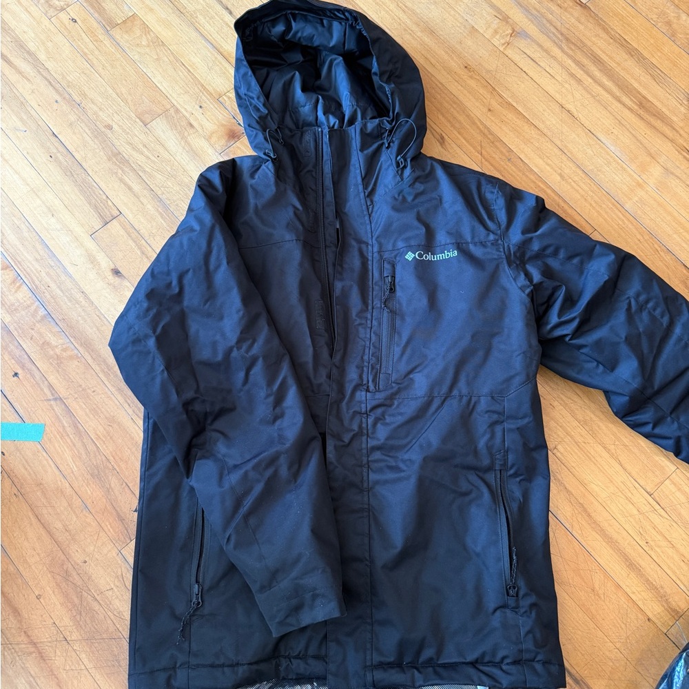 Columbia Black and Gold Patterned Jacket